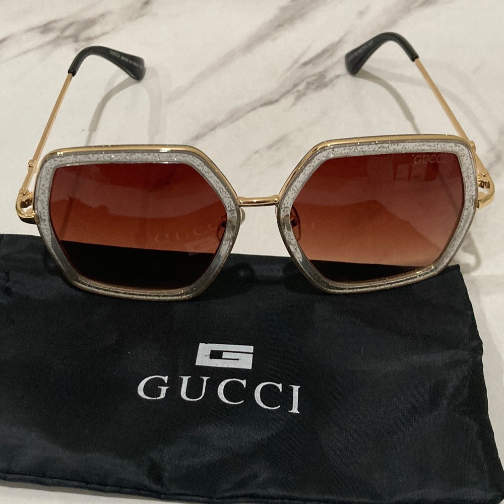 Gucci Gold Frame Sunglasses with Brown Lenses and Black Tips - Picture 3 of 16
